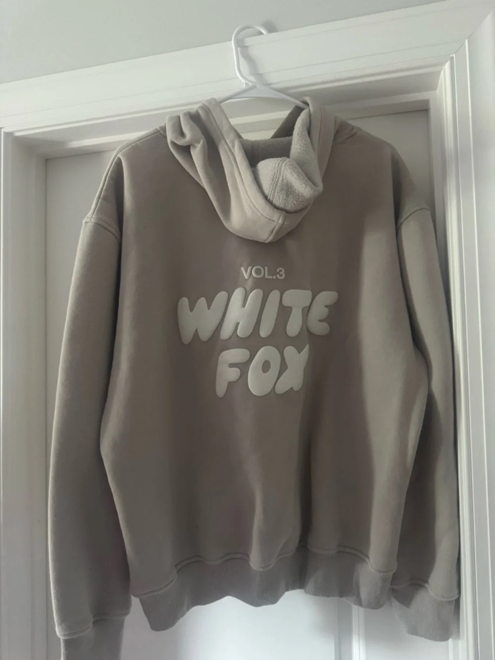 Offstage Moon white fox set (FULL SET) - Picture 2 of 7